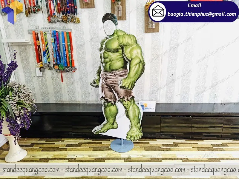 standee mô hình siêu anh hùng Hulk
